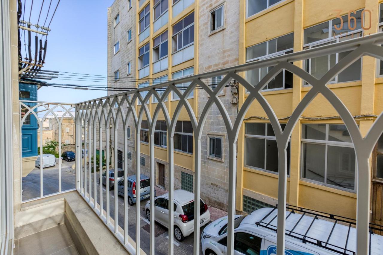 A Lovely 1Br Home With Balcony Just Off The Coast By 360 Estates Saint Julian's ภายนอก รูปภาพ